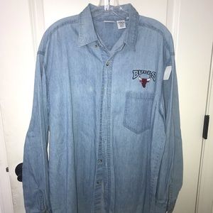 Vintage Chicago Bulls Denim shirt size LARGE